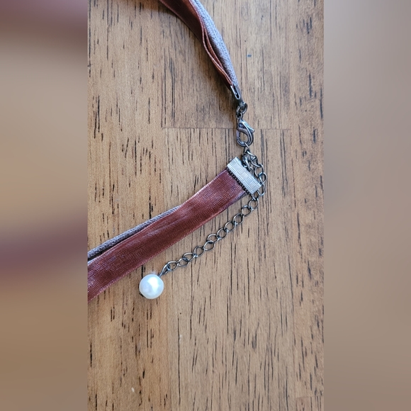 NECKLACE - Picture 4 of 4